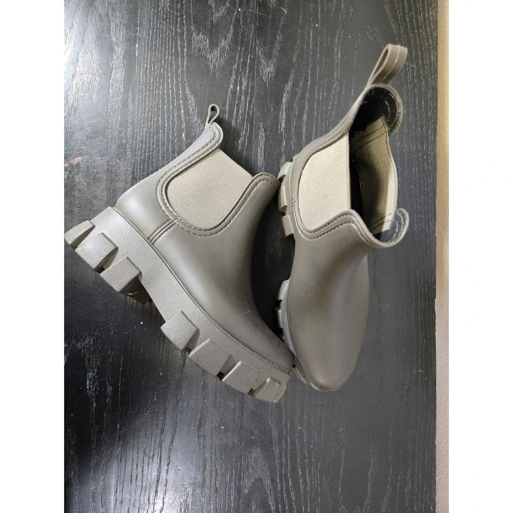 Jeffrey Campbell Cloud-7 Waterproof Lug Sole Chelsea Rain Boots Olive Green 7